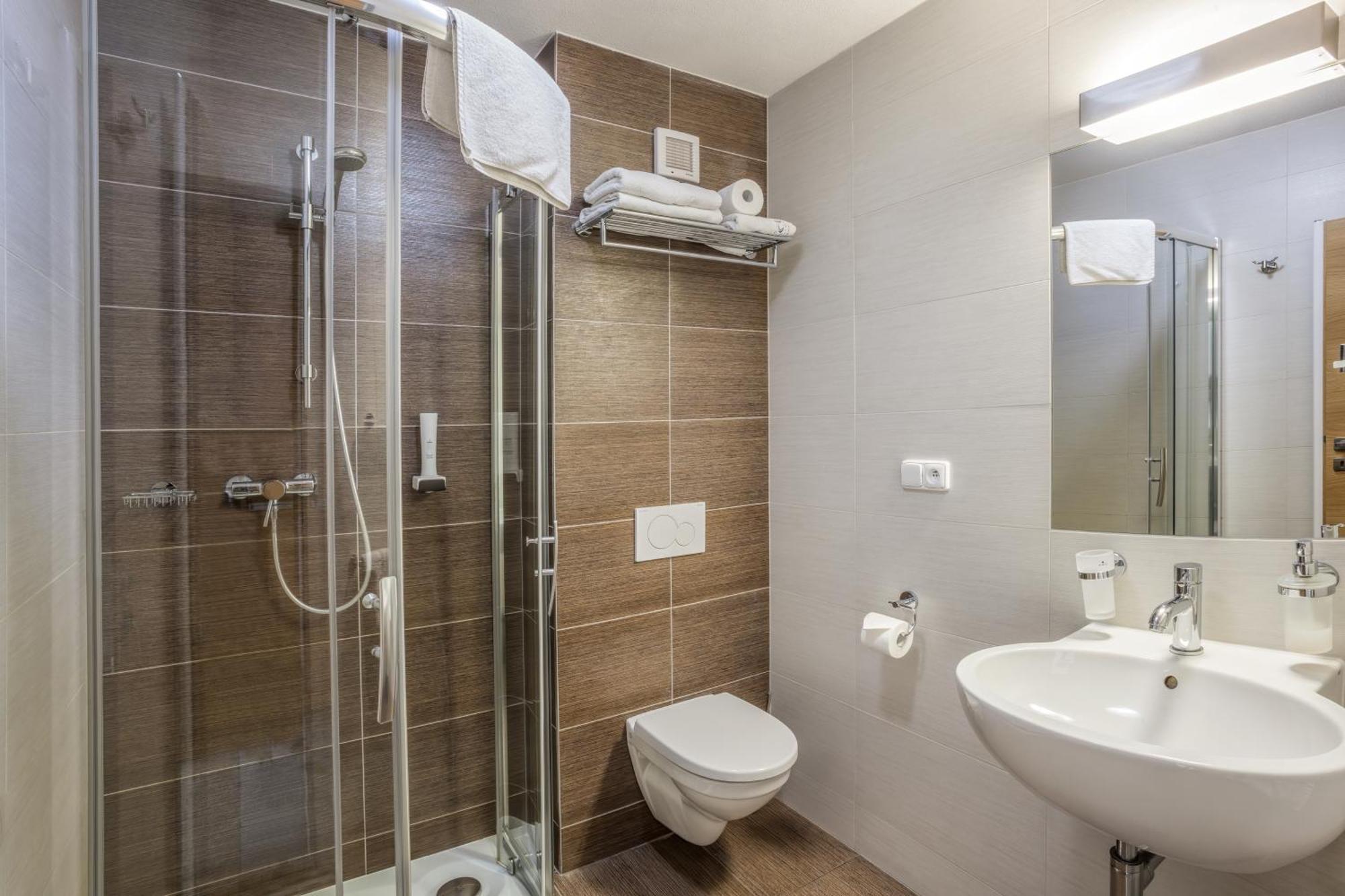 Hotel Lidovy Dum Bzenec Kültér fotó